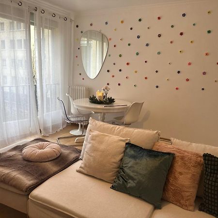 Cozy 3 Bedroom Apartment Dans Republique Paris Ngoại thất bức ảnh